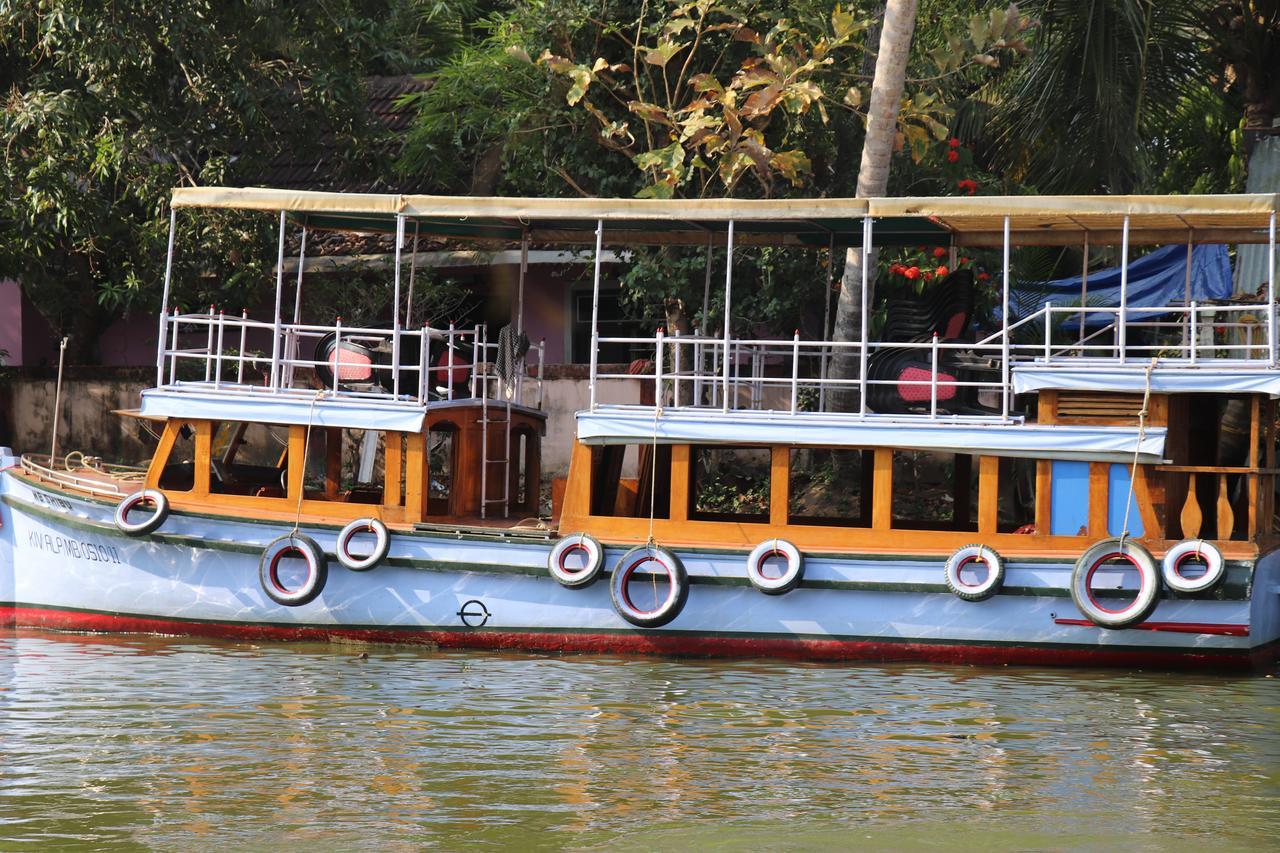 Marari White Home Alappuzha Kültér fotó